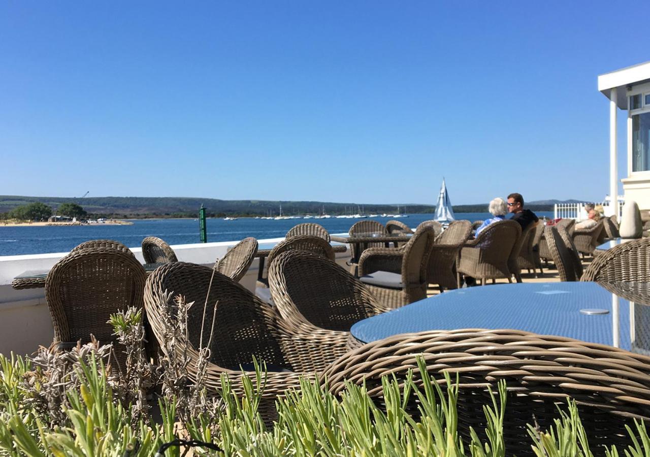 Haven Hotel Пул Екстериор снимка