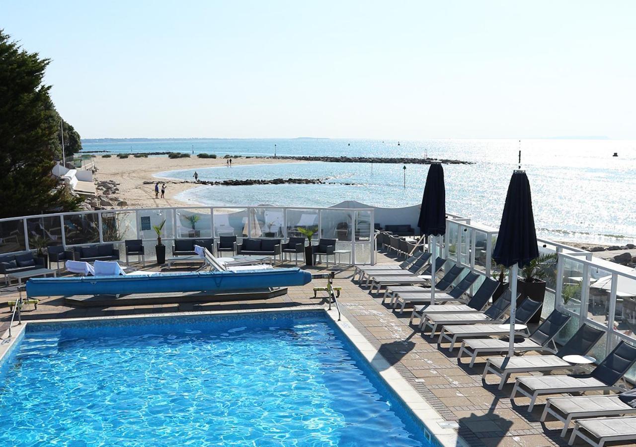Haven Hotel Пул Екстериор снимка