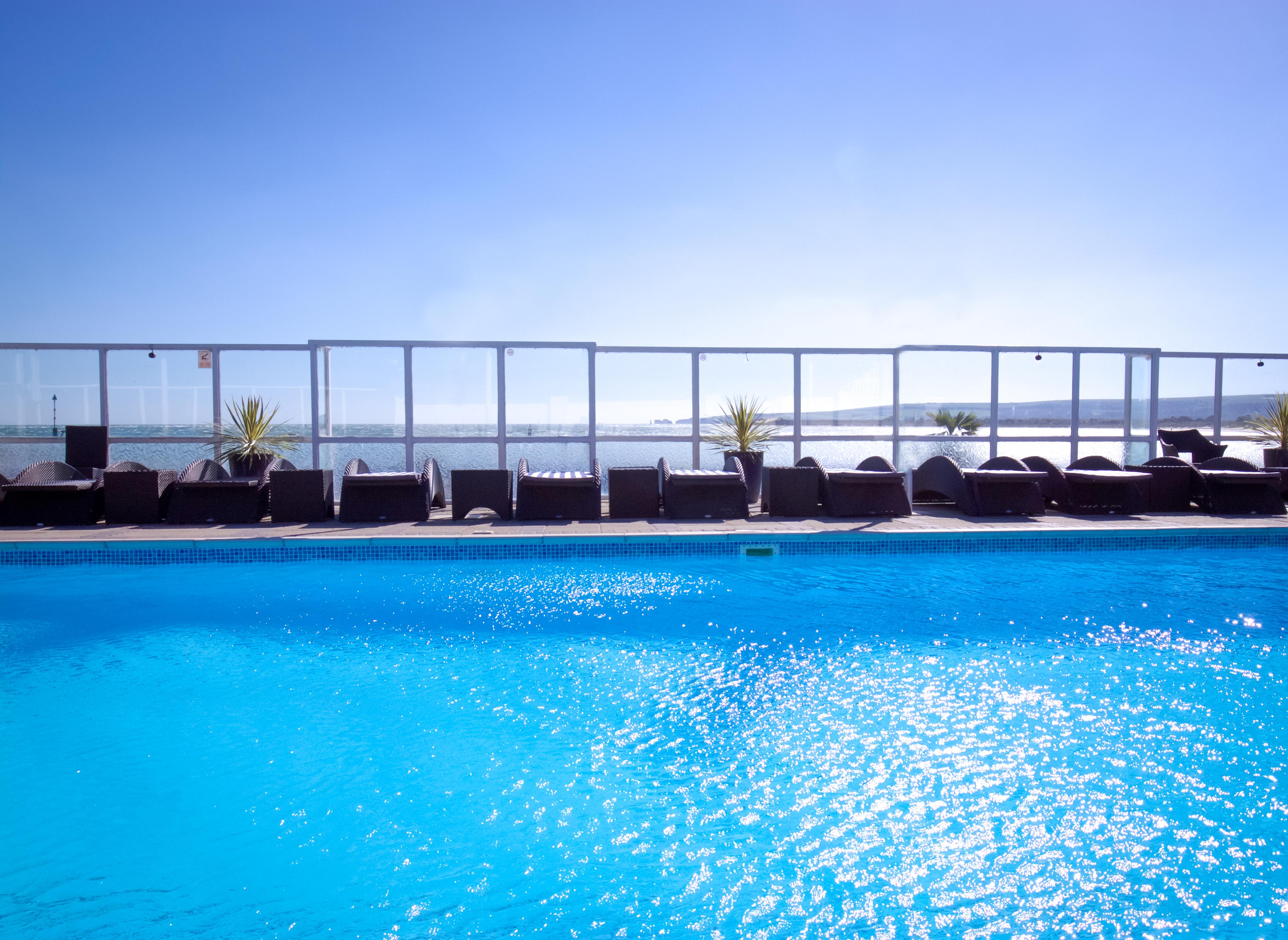 Haven Hotel Пул Екстериор снимка