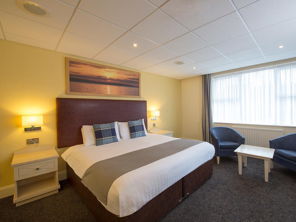 Haven Hotel Пул Екстериор снимка
