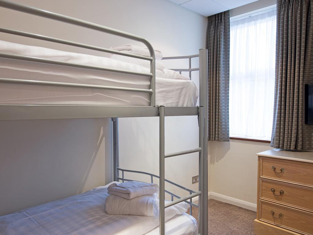 Haven Hotel Пул Екстериор снимка